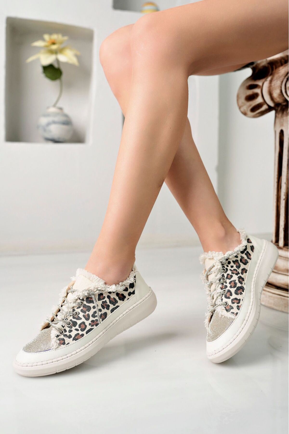NEVA Taşlı Düz Taban Kadın Kot Sneakers