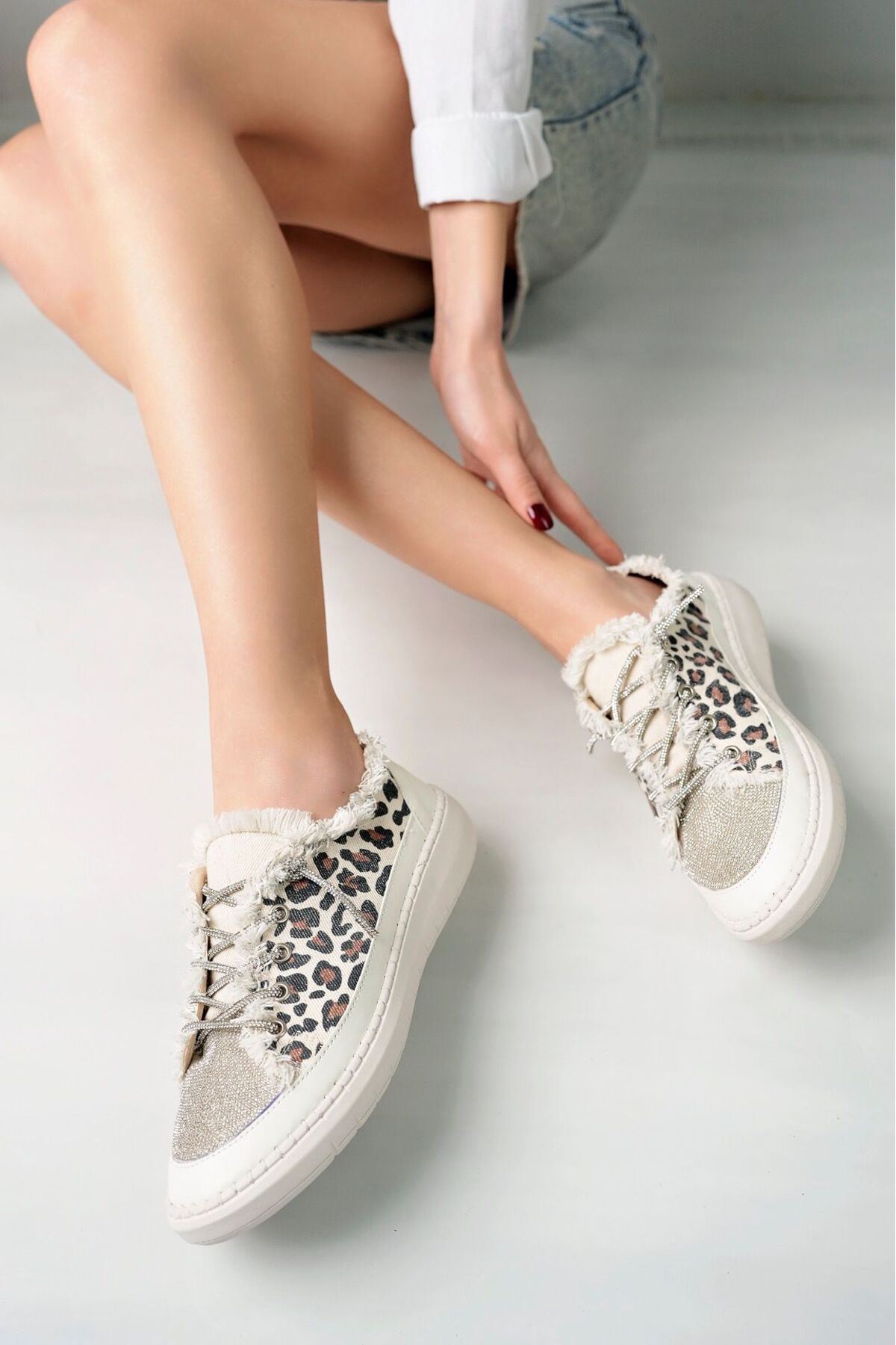 NEVA Taşlı Düz Taban Kadın Kot Sneakers