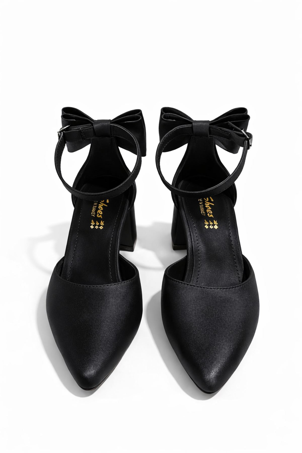 Fiyonklu Bilekten Bantlı İnce Topuklu Stiletto Kadın Ayakkabı