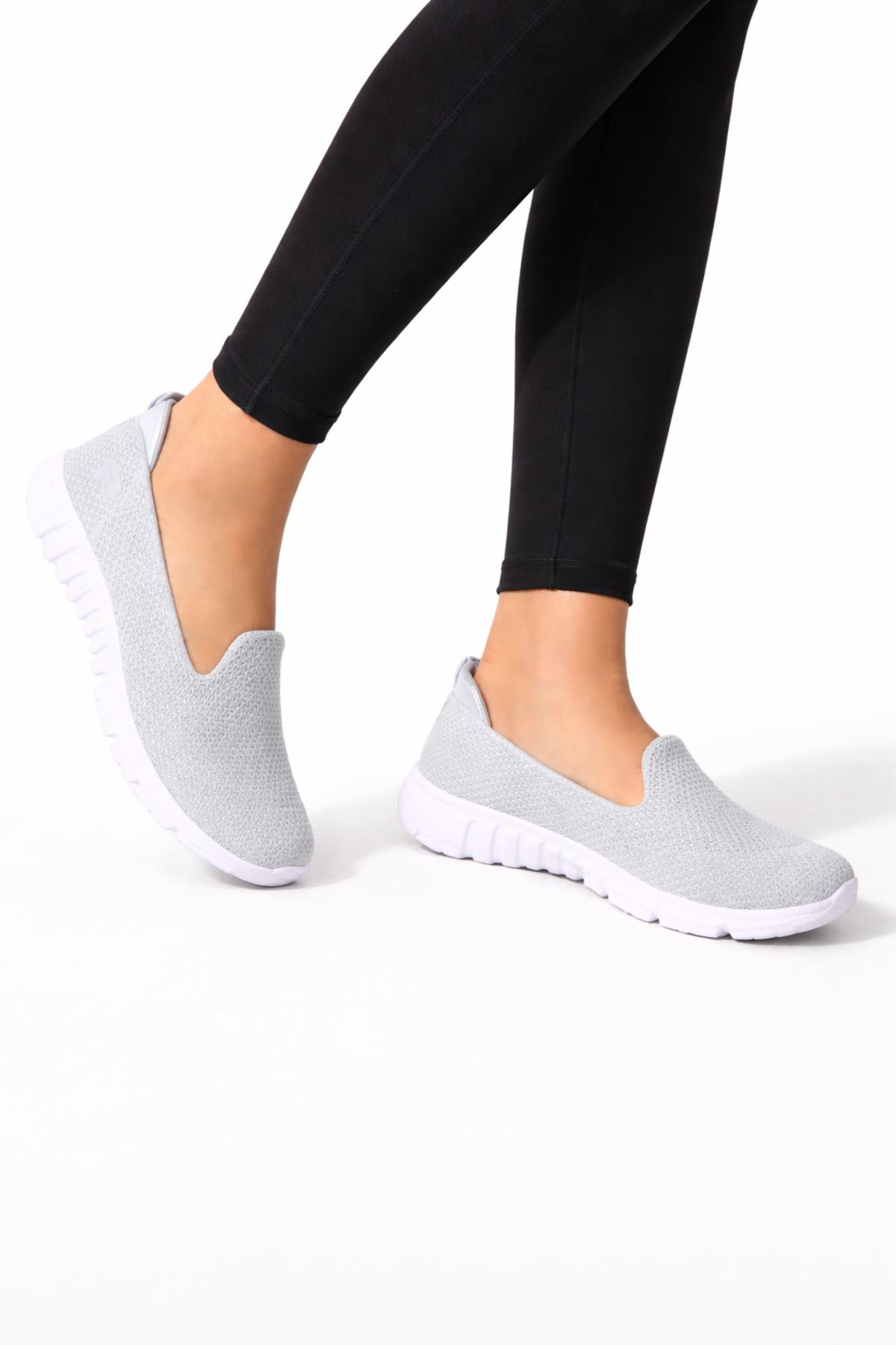 Kadın Ortopedik Hafif Taban Günlük Yürüyüş Ayakkabısı – Esnek Rahat Sneaker