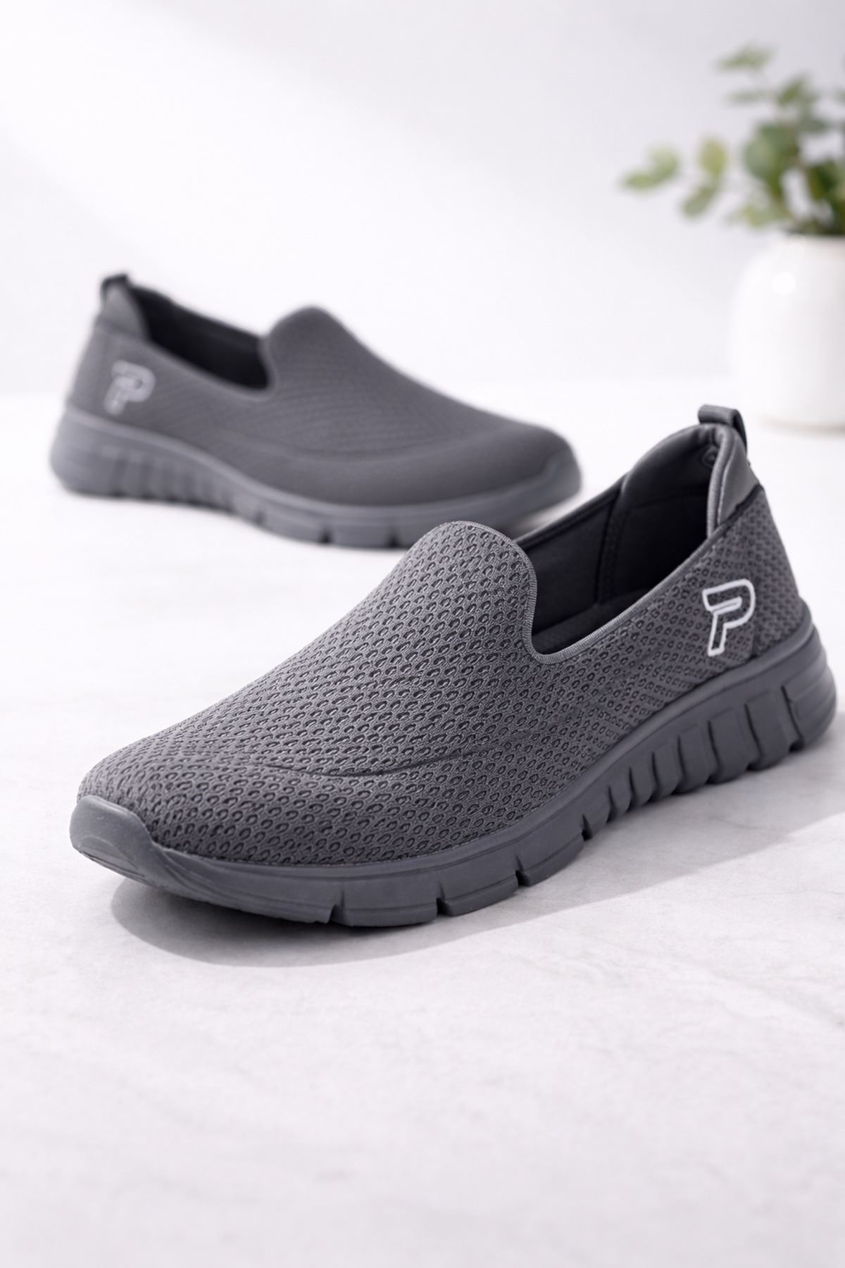 Kadın Ortopedik Hafif Taban Günlük Yürüyüş Ayakkabısı – Esnek Rahat Sneaker