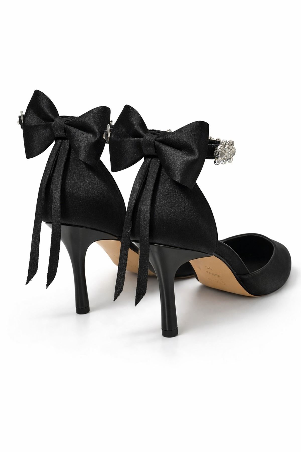 Kadın Stiletto Taşlı Bilekli Fiyonklu Topuklu Ayakkabı 8 cm