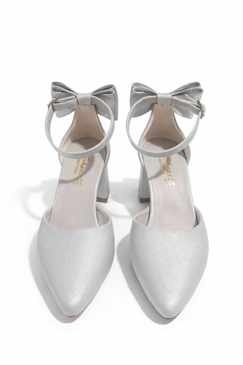 Fiyonklu Bilekten Bantlı İnce Topuklu Stiletto Kadın Ayakkabı
