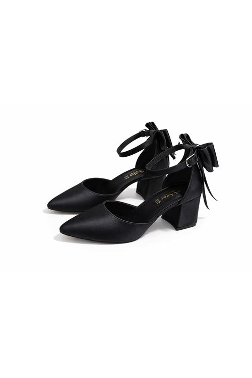 Fiyonklu Bilekten Bantlı İnce Topuklu Stiletto Kadın Ayakkabı
