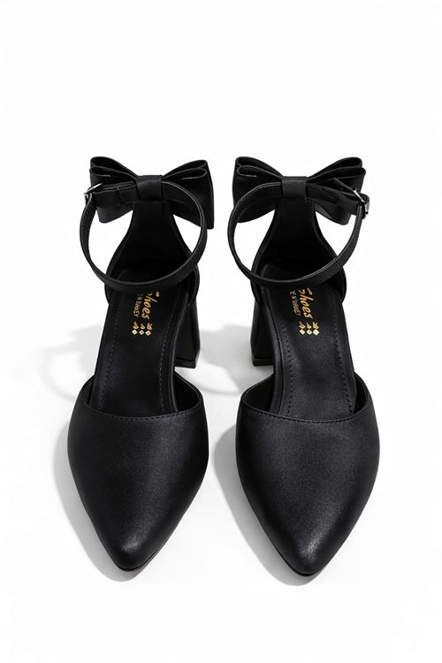 Fiyonklu Bilekten Bantlı İnce Topuklu Stiletto Kadın Ayakkabı