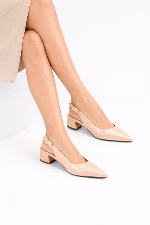 Kadın Rugan Sivri Burun Slingback Topuklu Ayakkabı Altın Tokalı Klasik Ofis Ayakkabısı