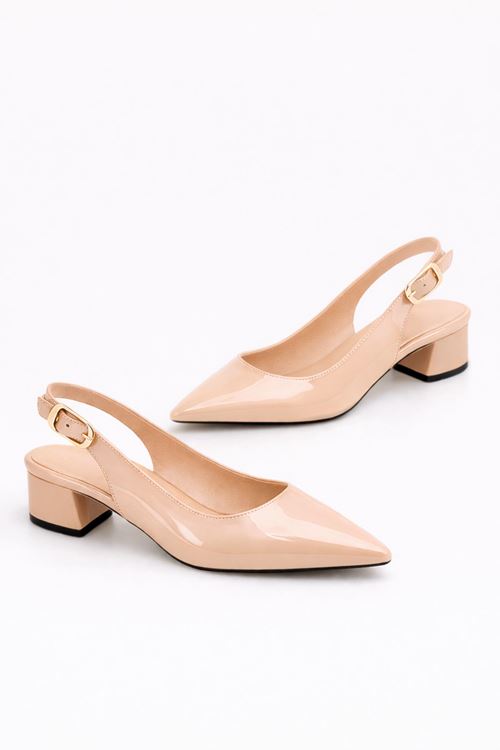 Kadın Rugan Sivri Burun Slingback Topuklu Ayakkabı Altın Tokalı Klasik Ofis Ayakkabısı